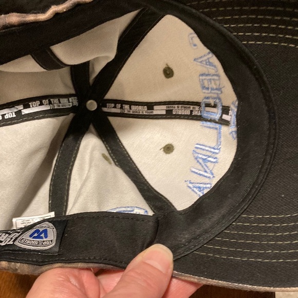 Carolina Camo hat. UNC. Top of the world brand. - Picture 4 of 5